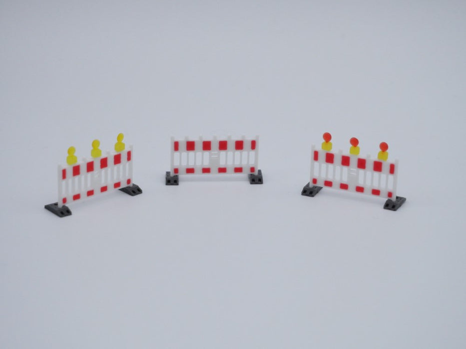 H0 Absperrschranke mit Warnleuchten - Maßstab 1:87 - Farbe rot/weiß (inkl. Transportgestell)