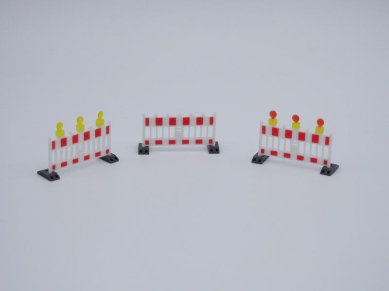 H0 Absperrschranke mit Warnleuchten - Maßstab 1:87 - Farbe rot/weiß (inkl. Transportgestell)