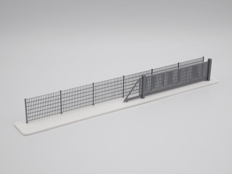 H0 Stablmattenzaun, Industriezaun, Metallzaun - Silber - Gesamtlänge 100 cm - SET mit Schiebetor