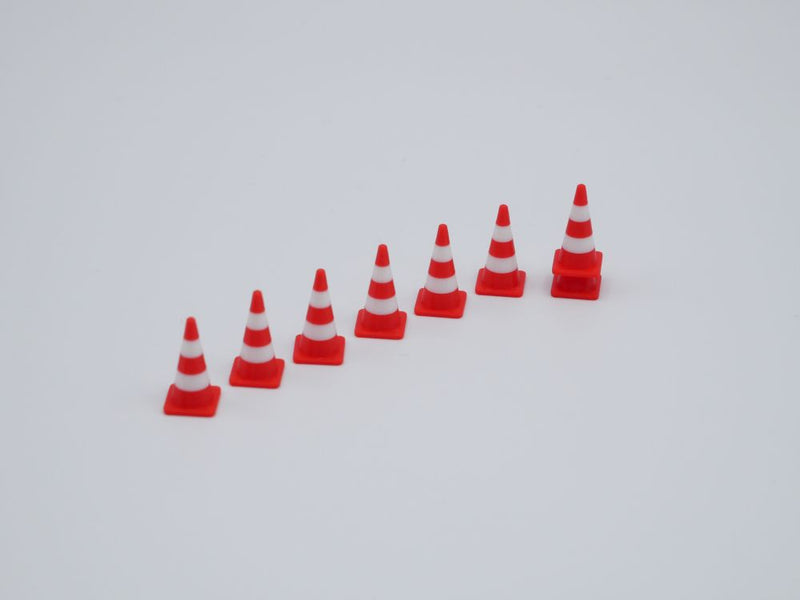 Leitkegel / Pylon - Maßstab 1:32 rot/weiß - 15 Stück